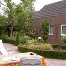 Tuin 5.3 klassieke tuin met veel groen en verhoogde borders